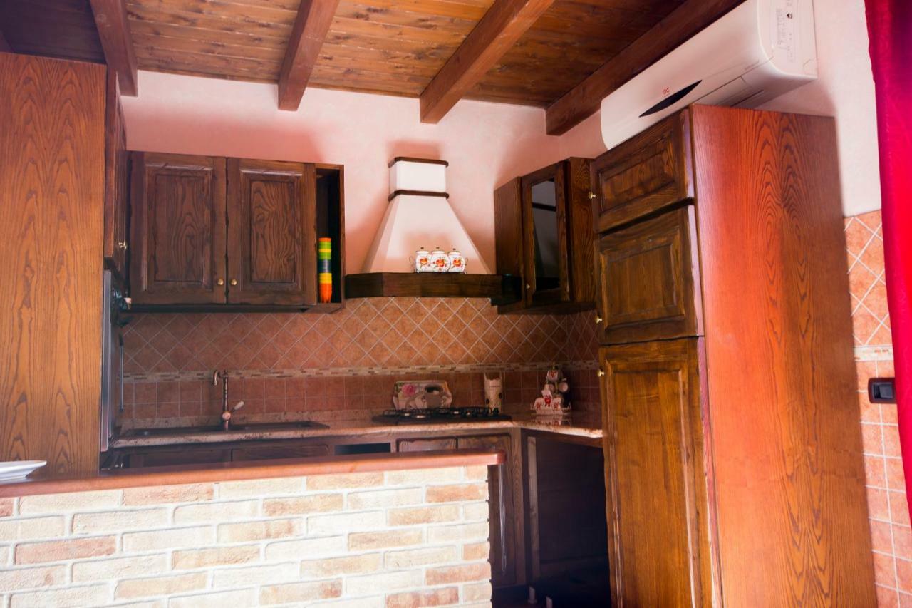 Casa Vacanza Il Mandorlo Domusnovas ภายนอก รูปภาพ