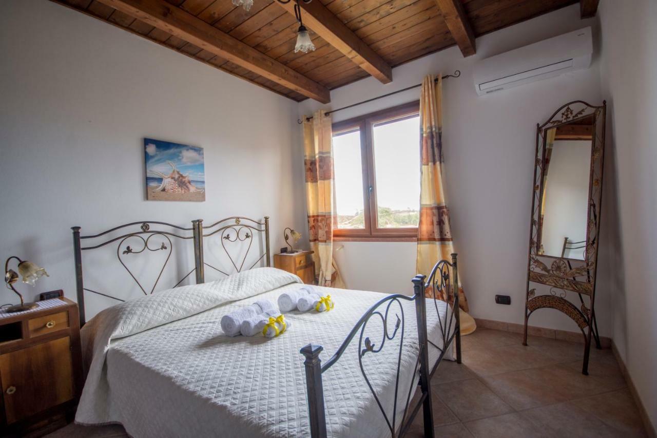 Casa Vacanza Il Mandorlo Domusnovas ภายนอก รูปภาพ
